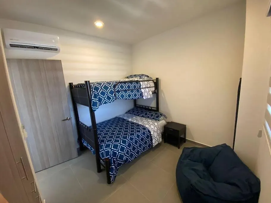 מזטלן Condo In El Centro Near Malecon!
