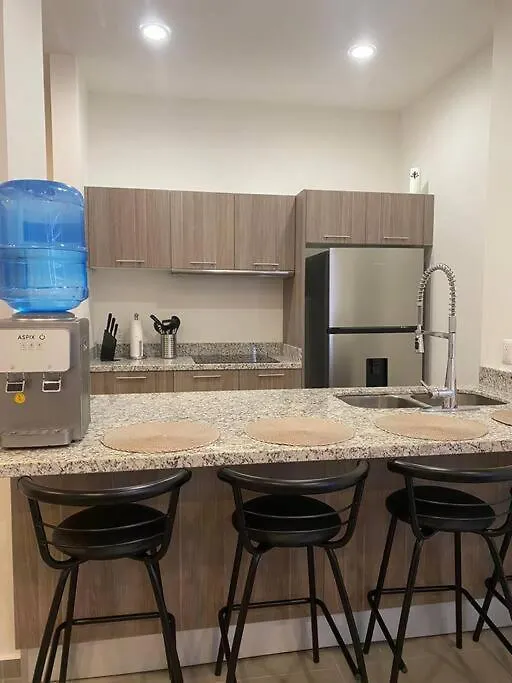 מזטלן Condo In El Centro Near Malecon!